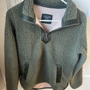 Abercrombie & Fitch woman’s Olive Zip-Up Sweater